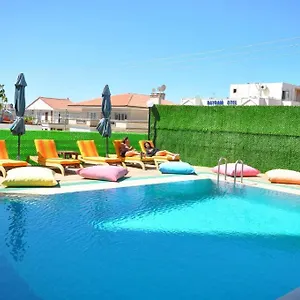 Otel Pacific
